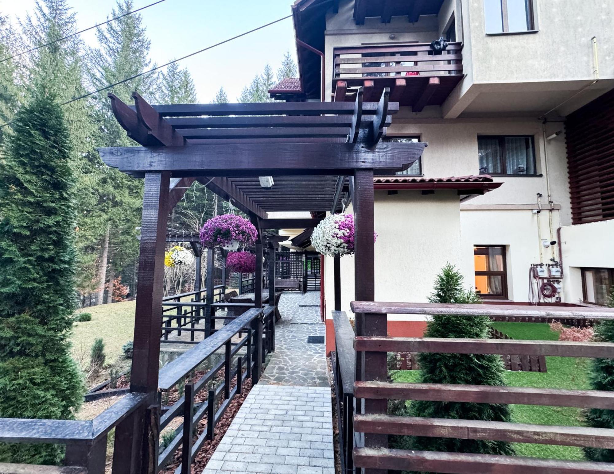 Impala Sinaia - Kudu Apartment Bagian luar foto